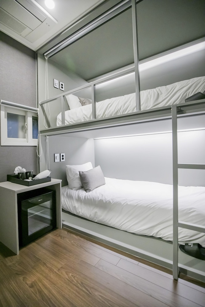 Philstay Myeongdong Station - Hostel 30/66