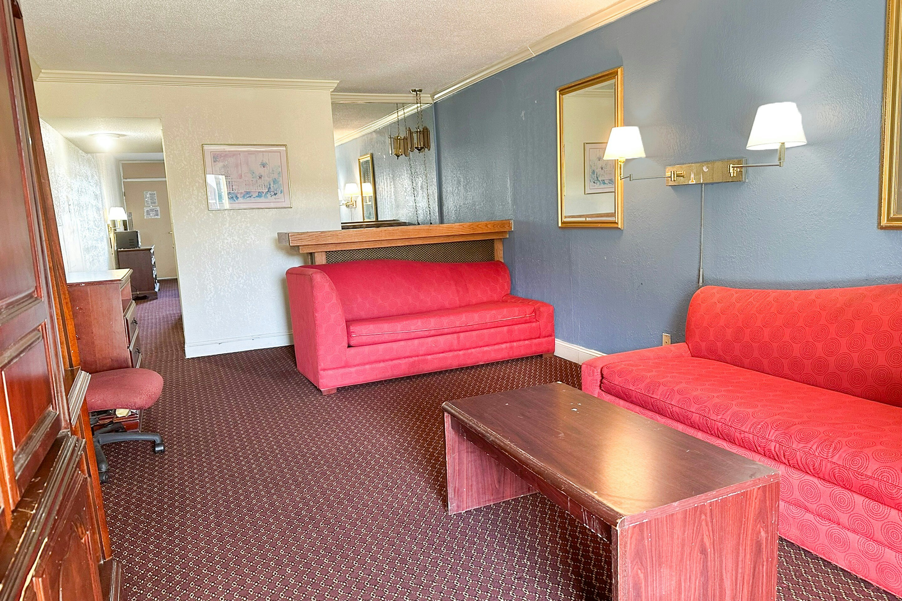 Super Inn & Suites by OYO Milledgeville 55/83