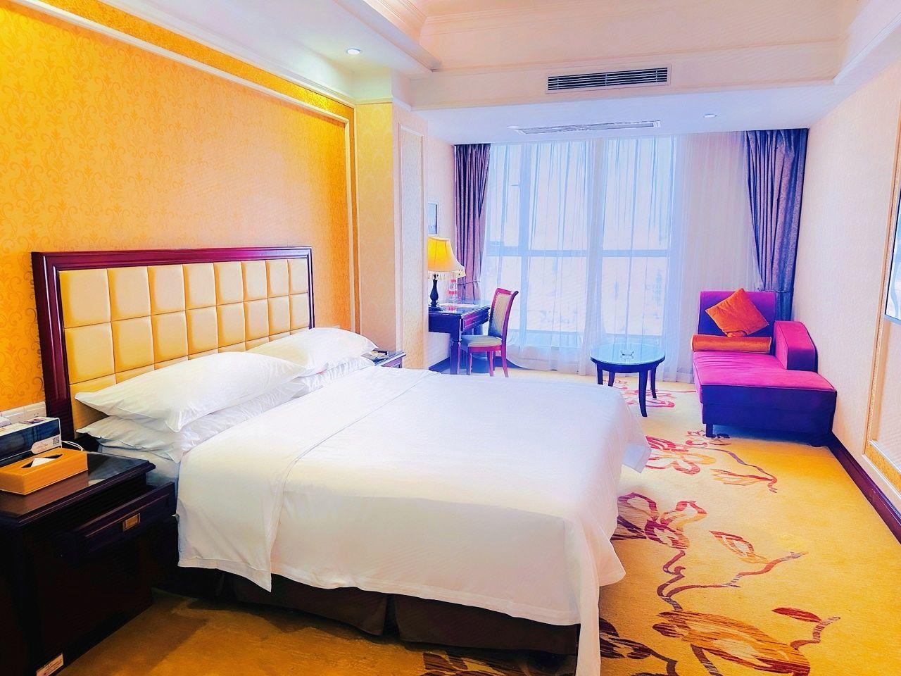 Vienna Hotel(Shenzhen Yanchuan Road Branch) 18/35