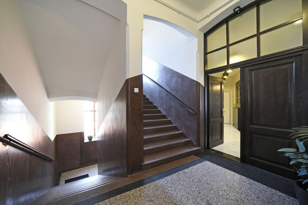 Markiz Luxury Apartments 10/37