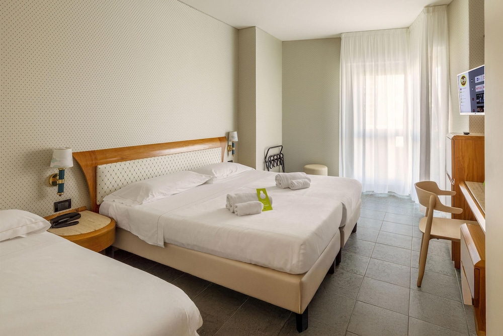 Superior, Triple, 3 Beds
