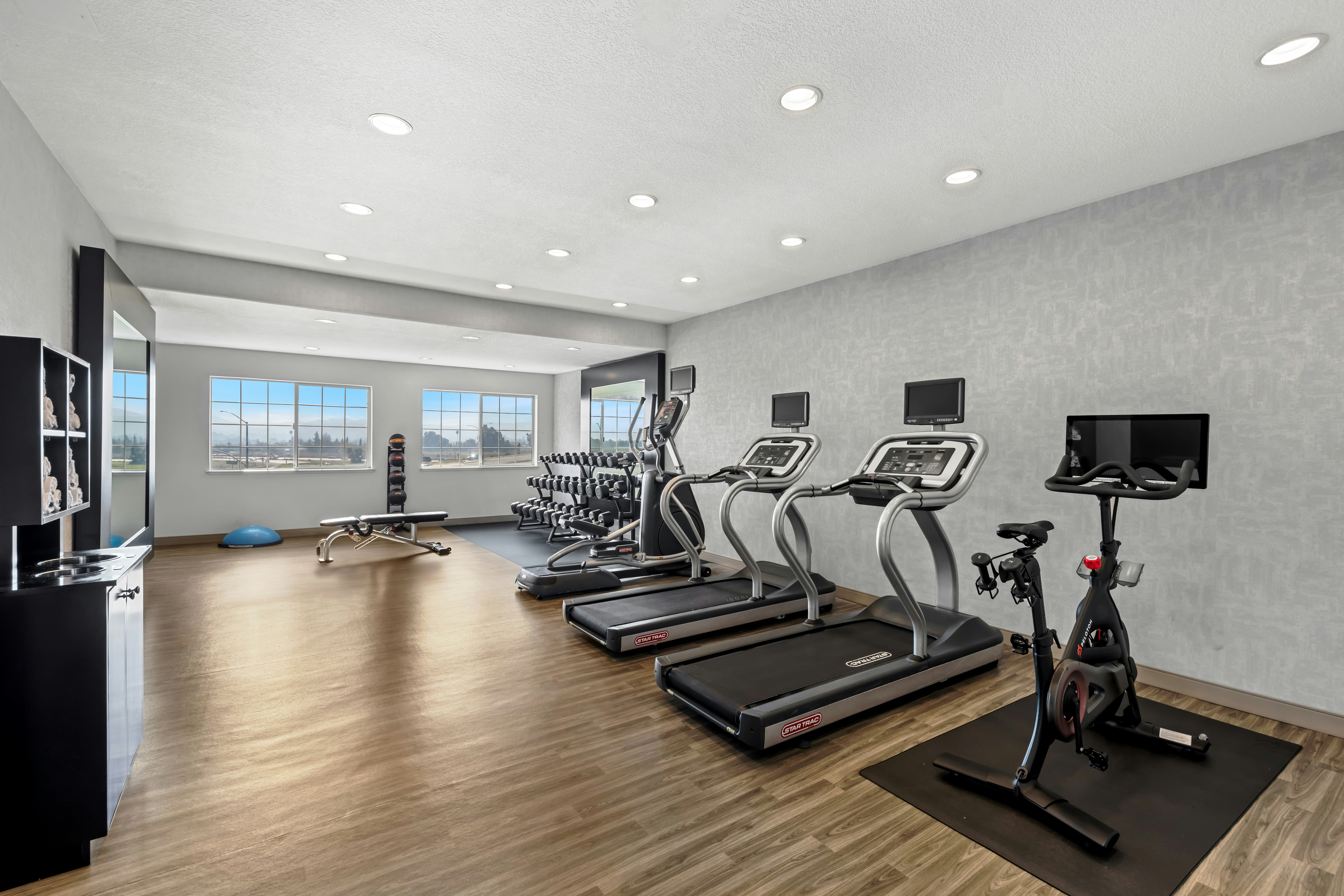 Hampton Inn Morgan Hill 15/39