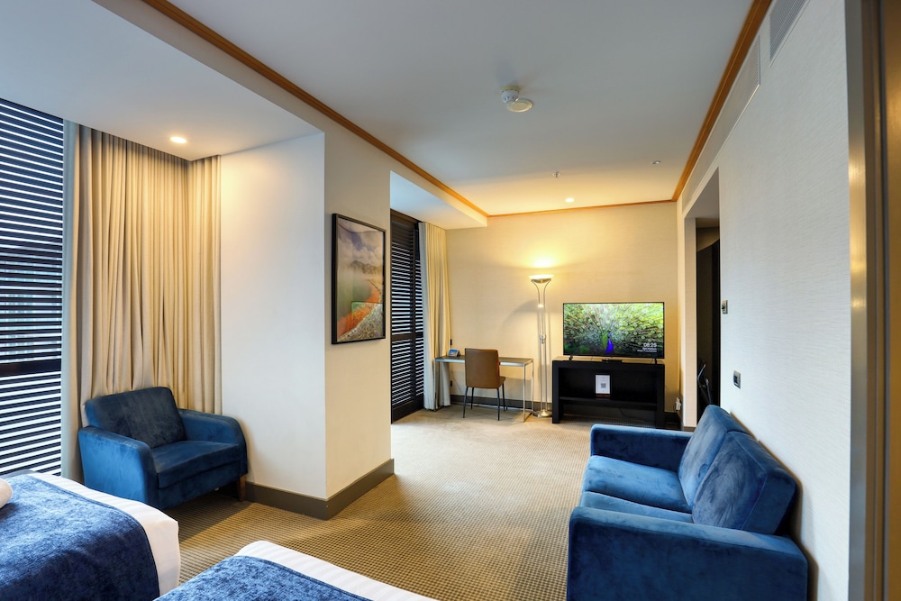 Sofitel Auckland Viaduct Harbour 63/79
