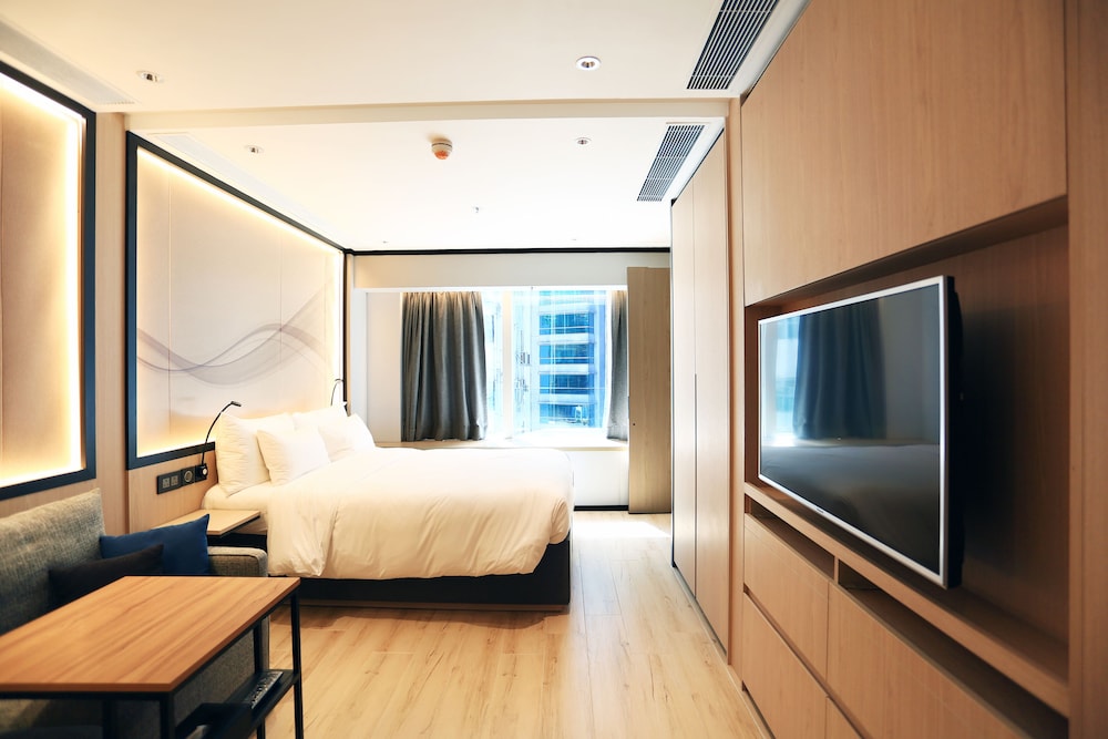 Studio, City View, South Tower