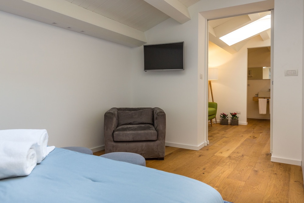 Plebis B&B 17/48