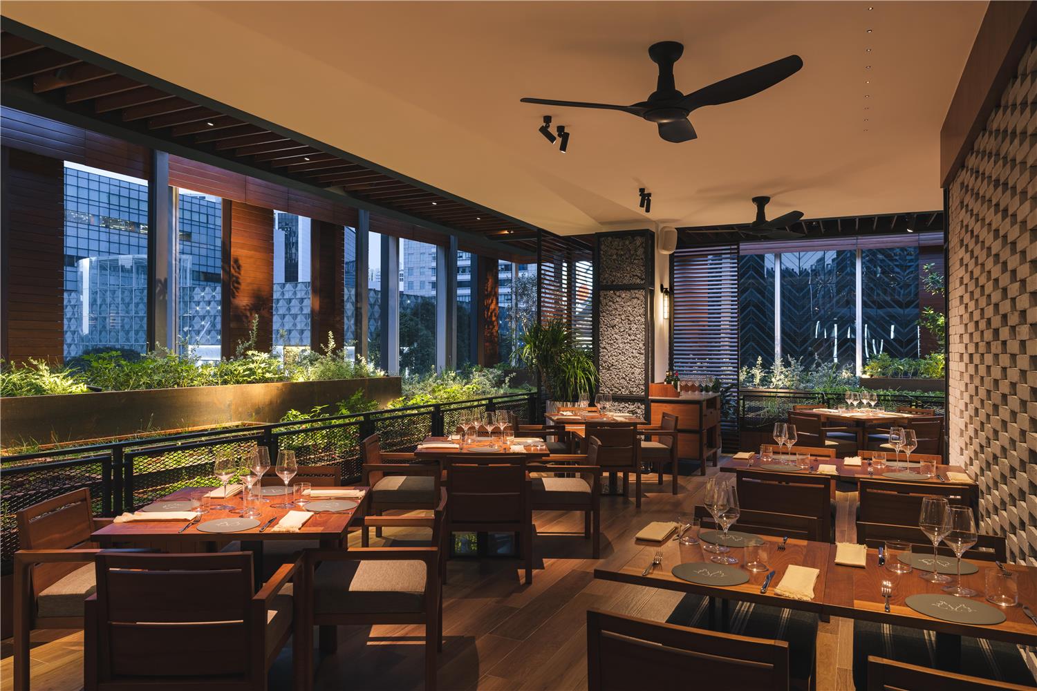 Hilton Singapore Orchard 49/56