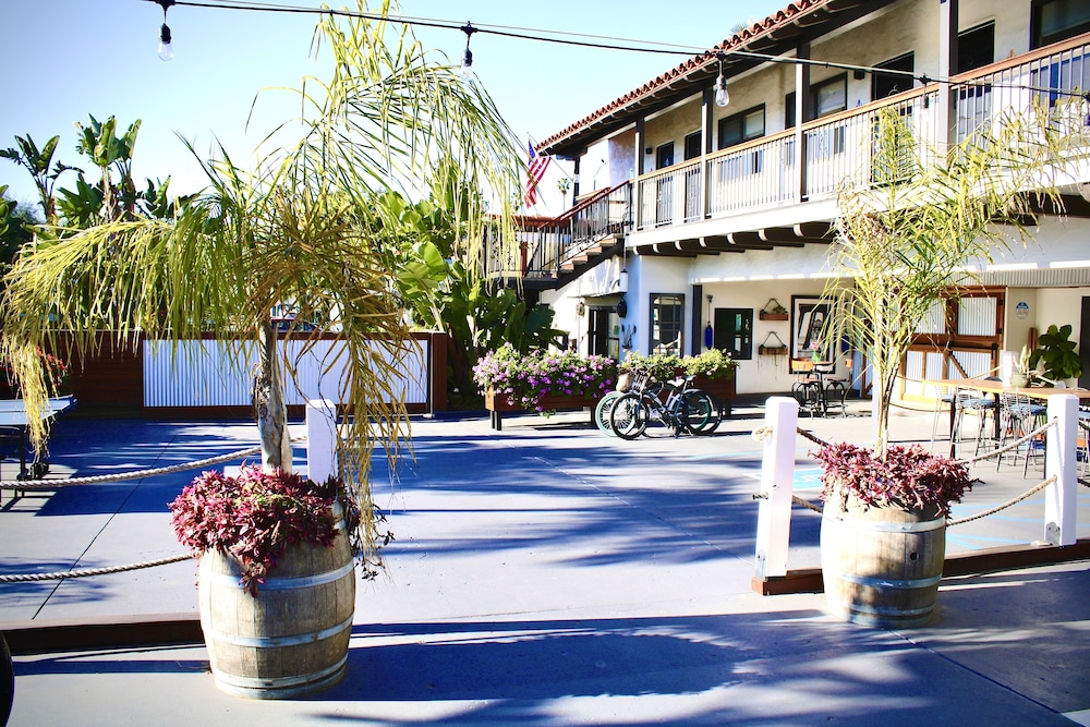 Haley Hotel 64/67