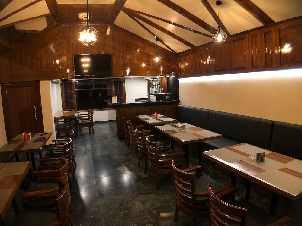 Hotel Himalayan Escape 38/50