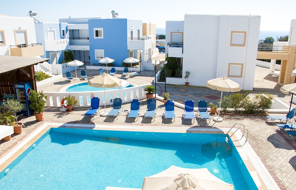Gennadi Gardens Apartments 12/25