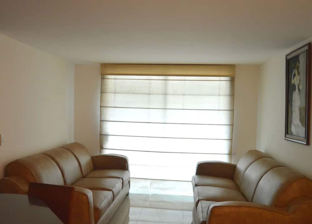 Residence L Heritage Aristoteles 140 By Bluebay Ex Suites Aristoteles 140 23/57