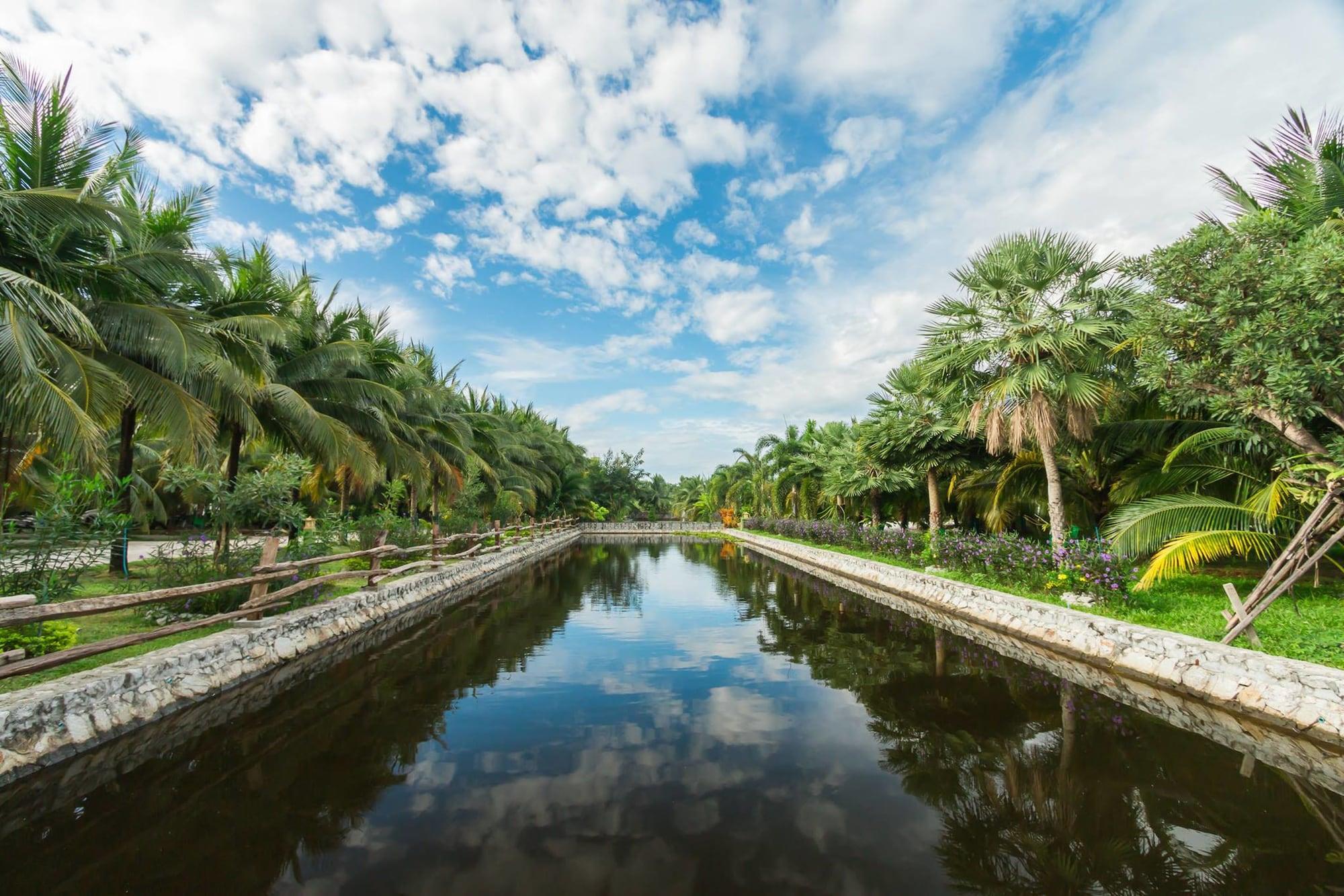 Coconut Resort 57/74