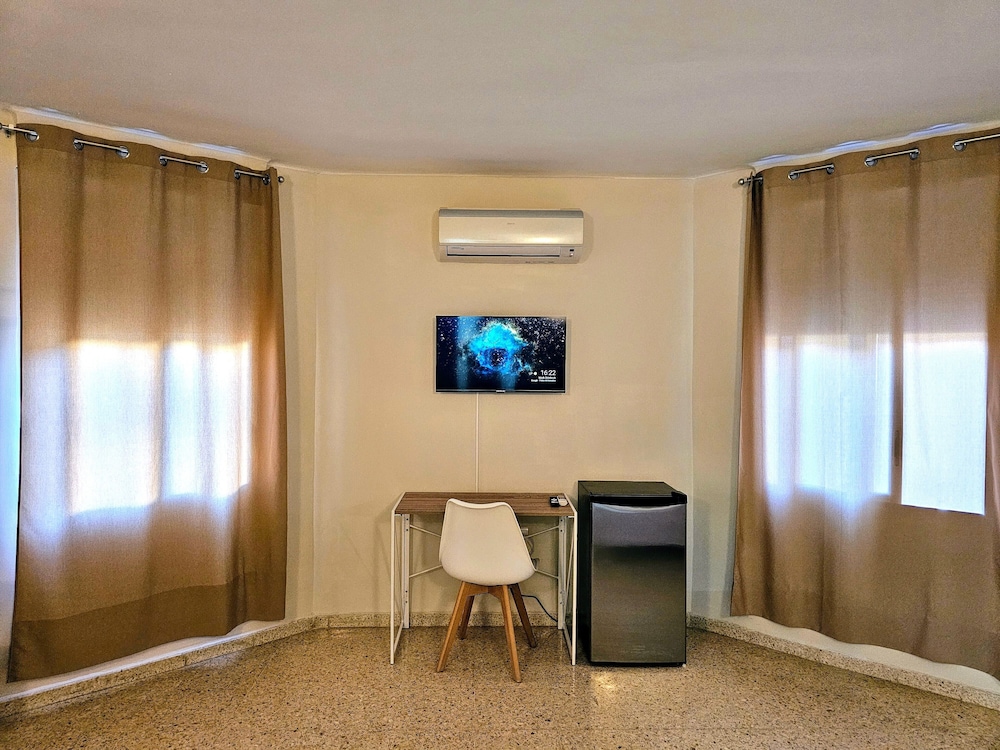 Hotel Velis 38/50