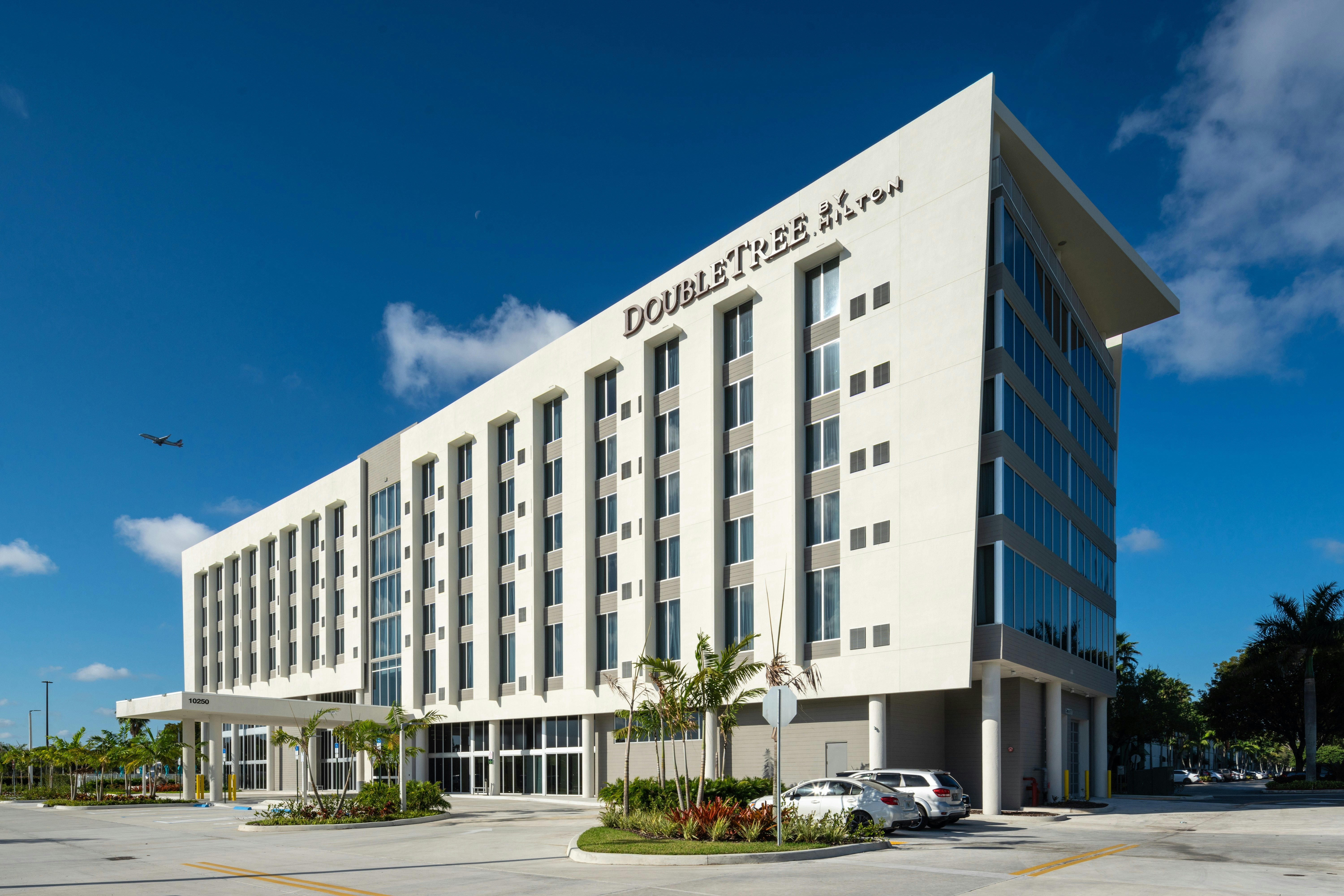 Doubletree By Hilton Miami Doral 6/44
