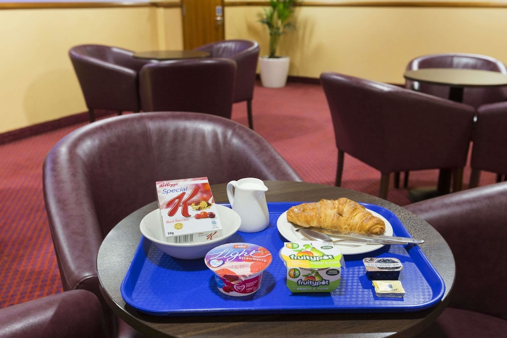 Days Inn by Wyndham Stevenage North 20/24