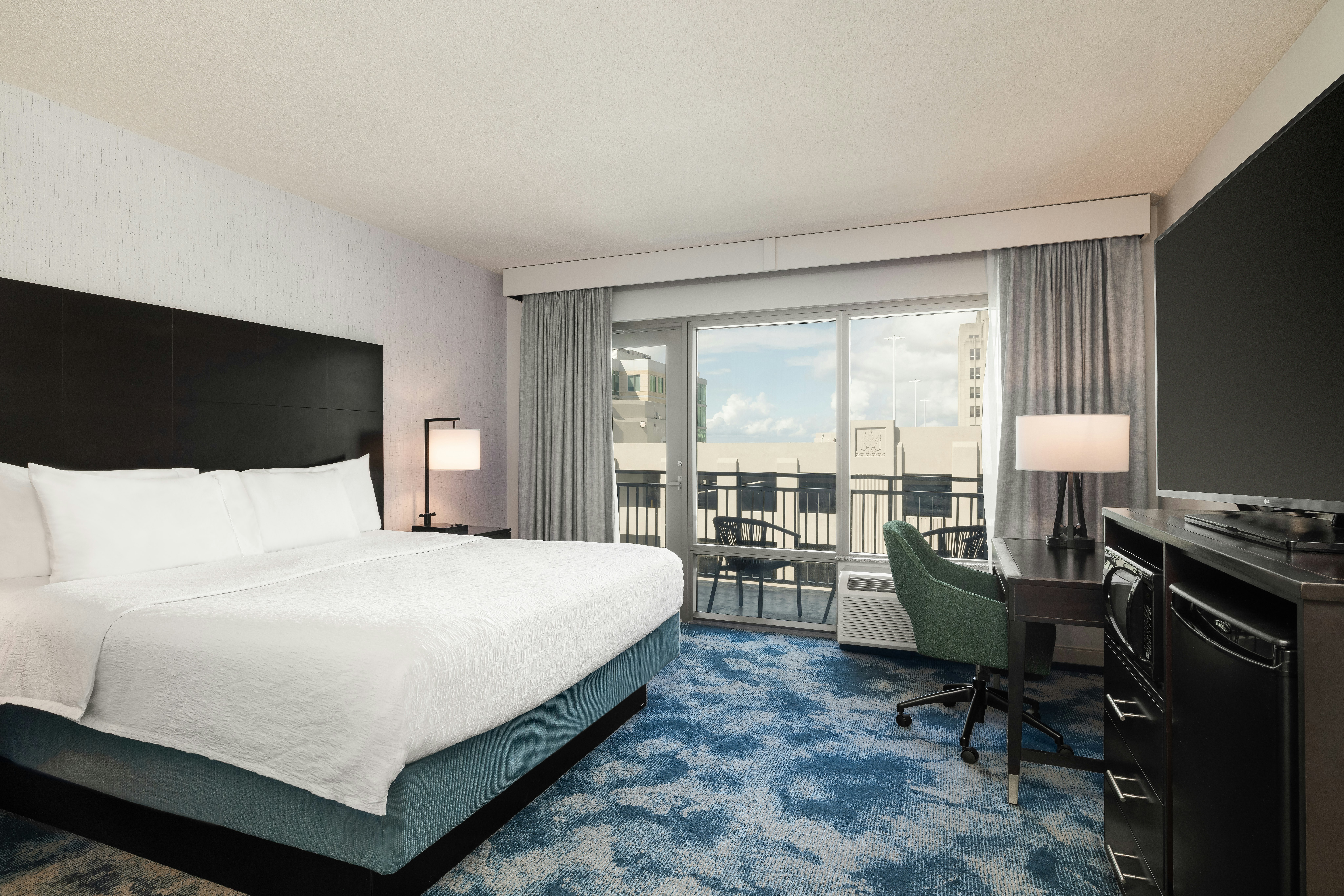 Room, King Bed, Balcony