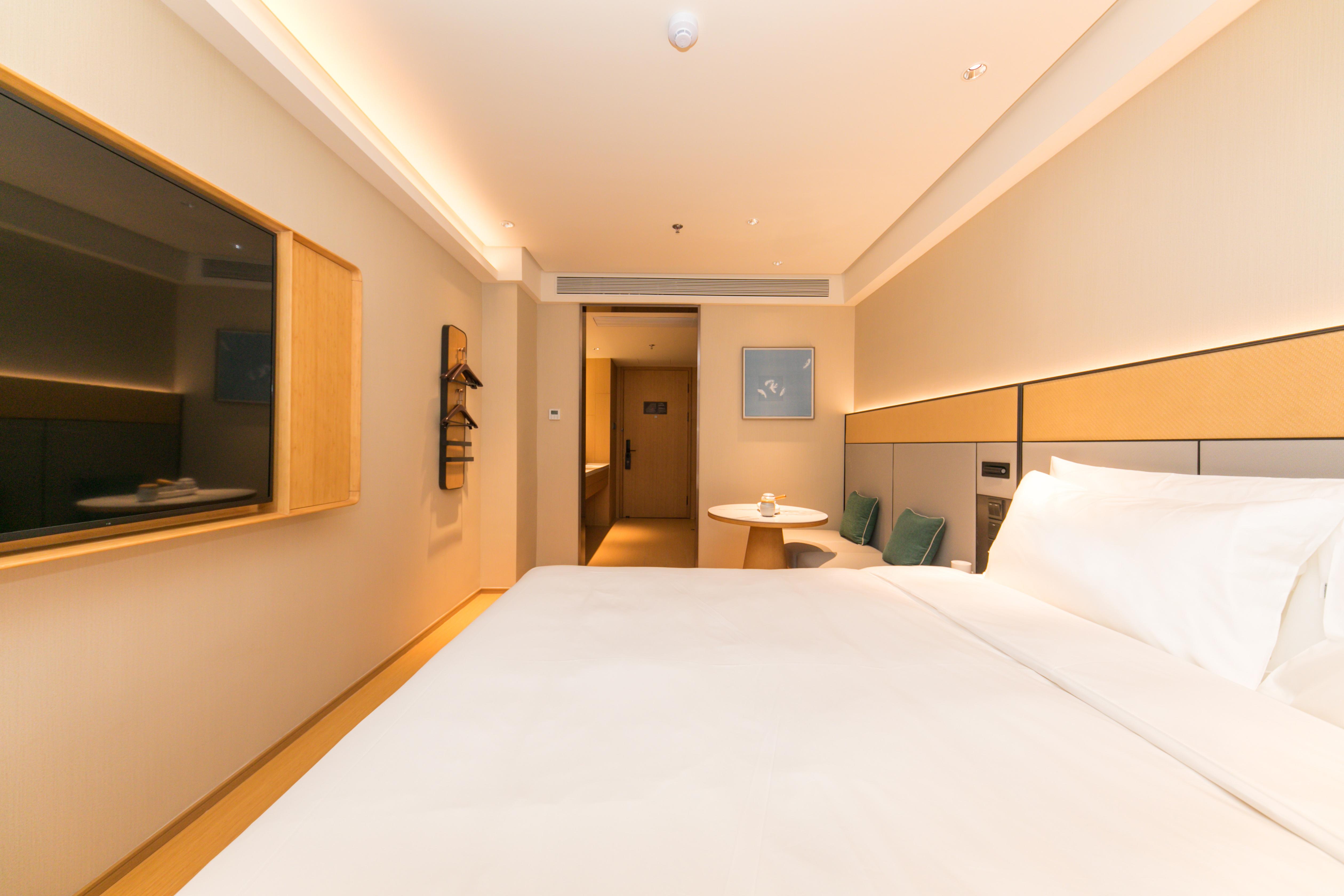 Ji Hotel (Shanghai Huangxing Road Metro Station) 7/40