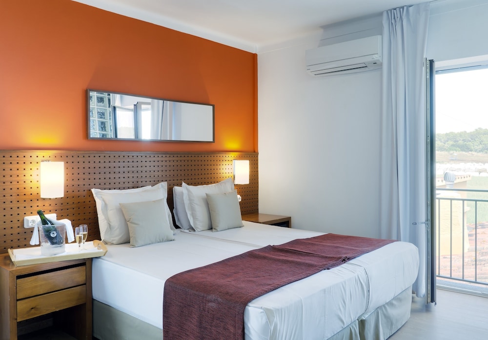 HOTEL AATU 17/49