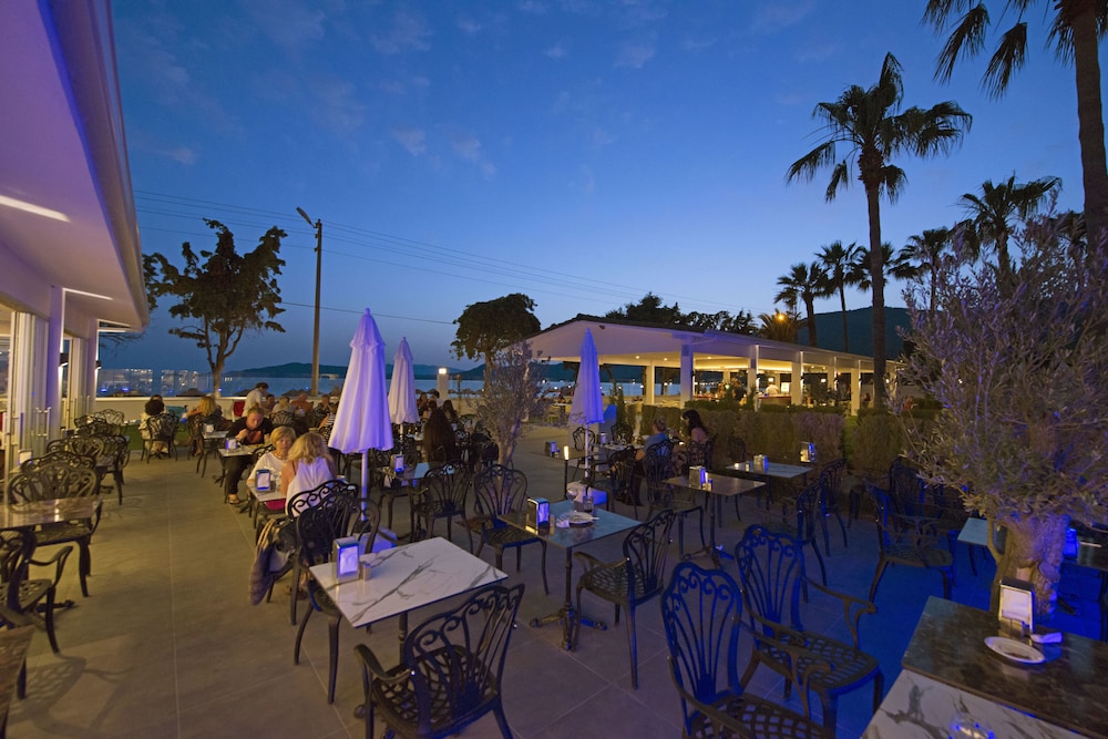 Voxx Marmaris Beach Resort Adult Only +16 42/52