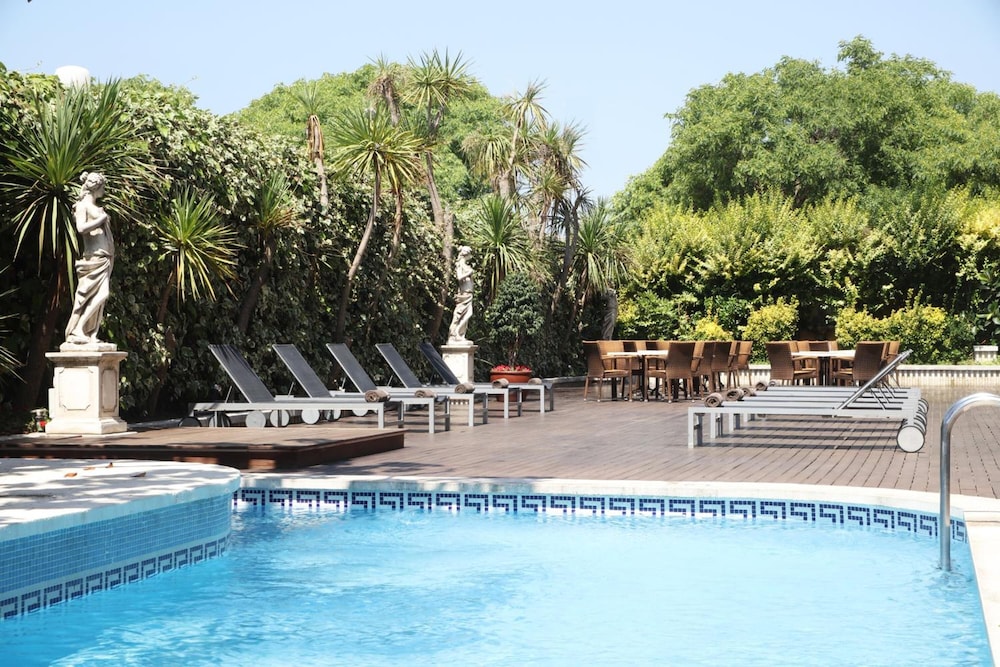 Augusta Club Hotel And Spa - Adults Only 42/44