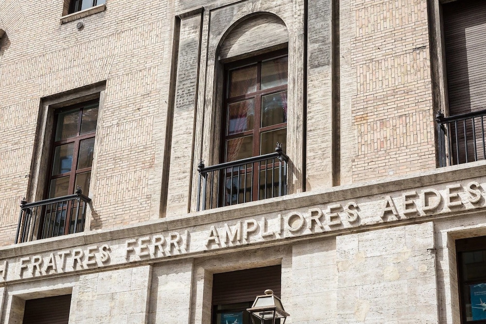 Prestigious Apartment Via Barberini 1/50