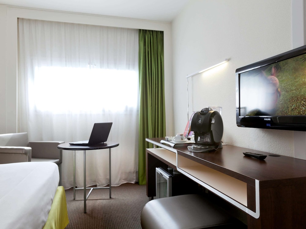 MERCURE RENNES CENTRE GARE 15/67