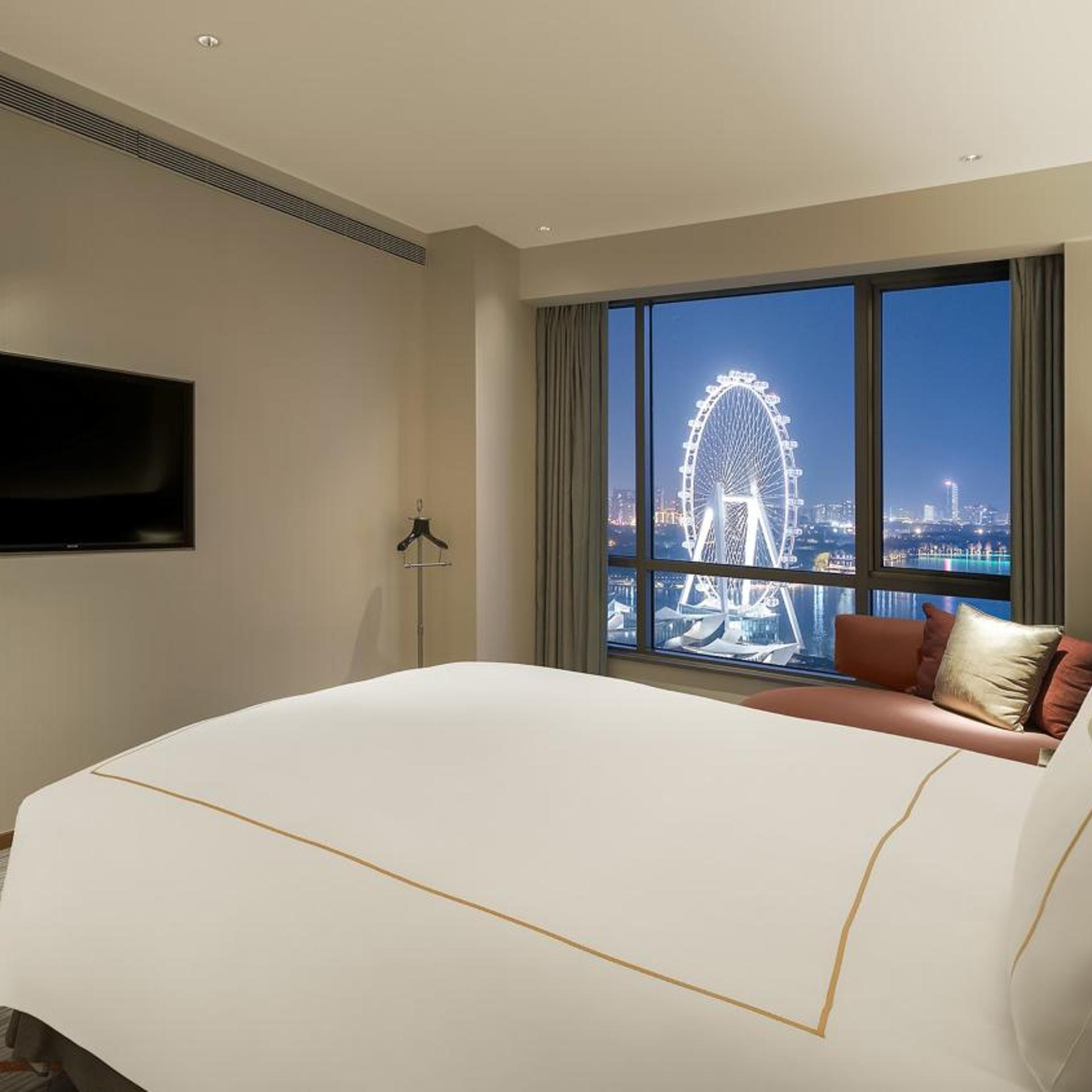 1 Bedroom, Suite, Lake View