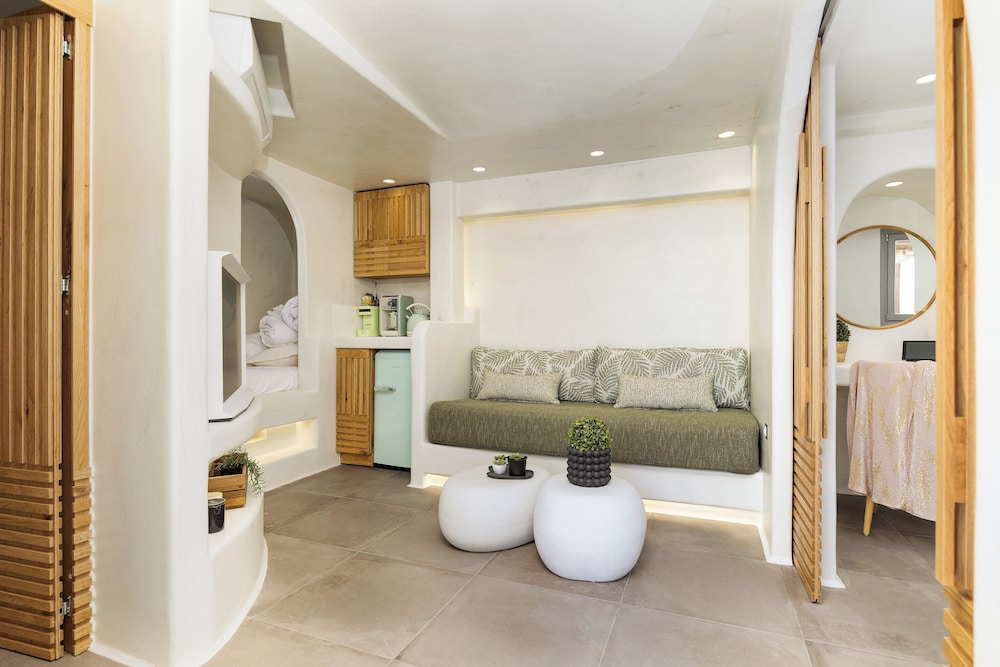 Korali Boutique Hotel 48/50