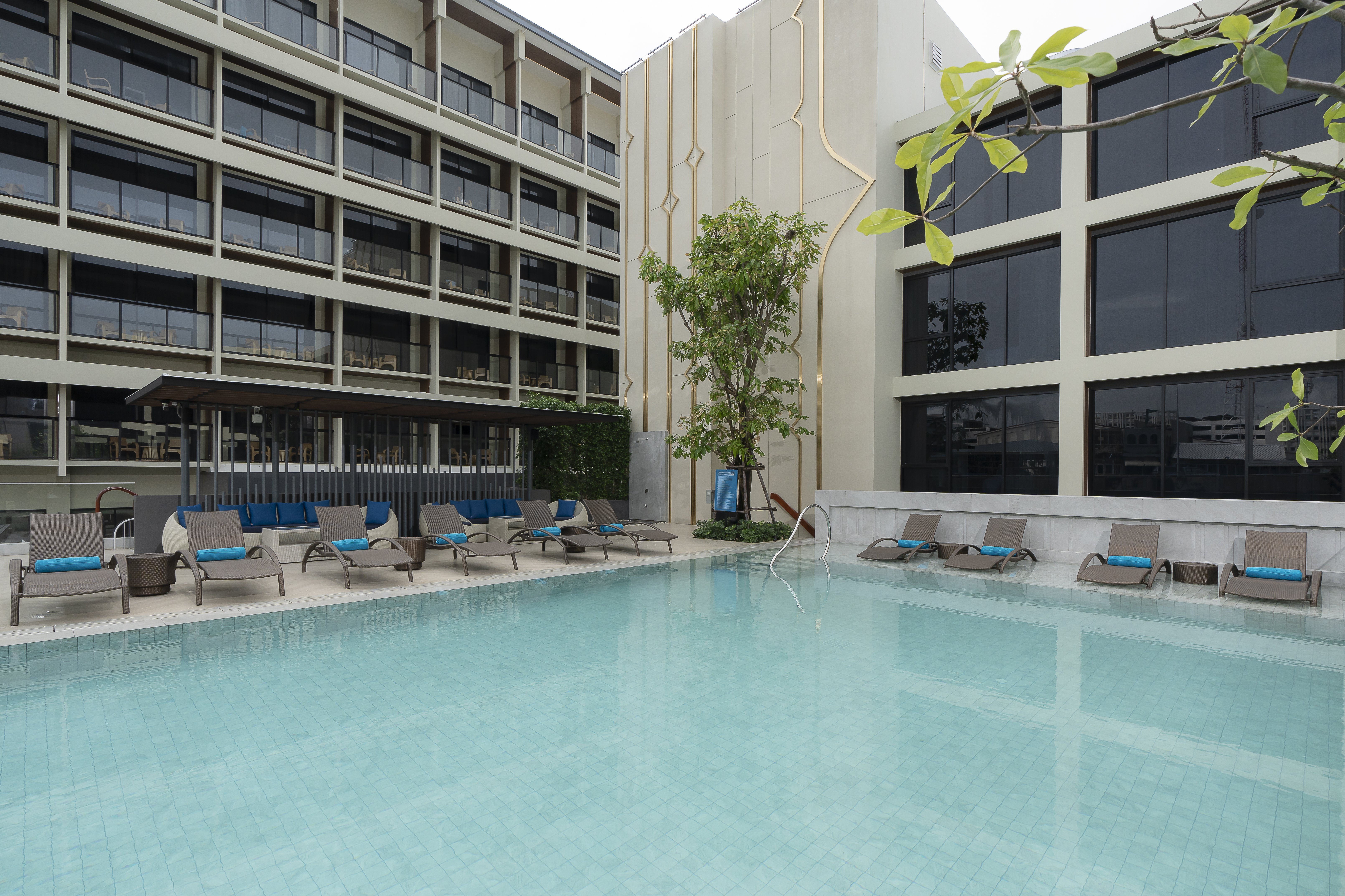 Centara Life Hotel Bangkok Phra Nakhon 59/67