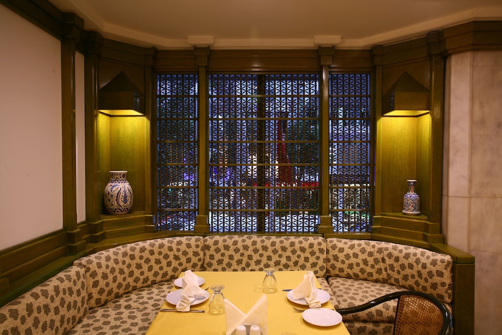 Istanbul Royal Hotel 42/44