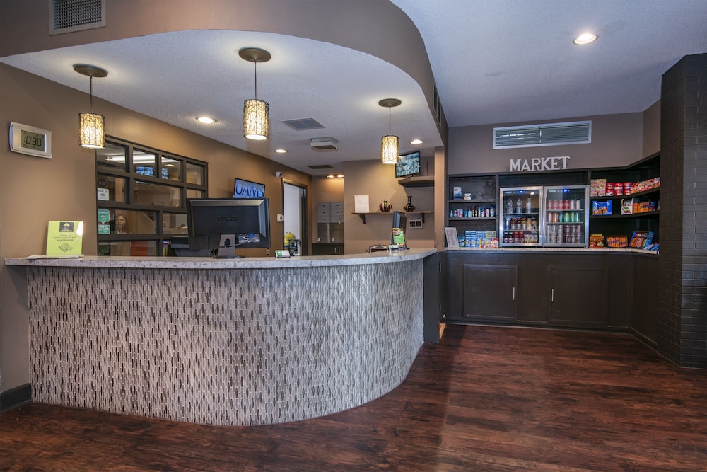 Guest Inn and Suites Midtown Medical Center 2/38