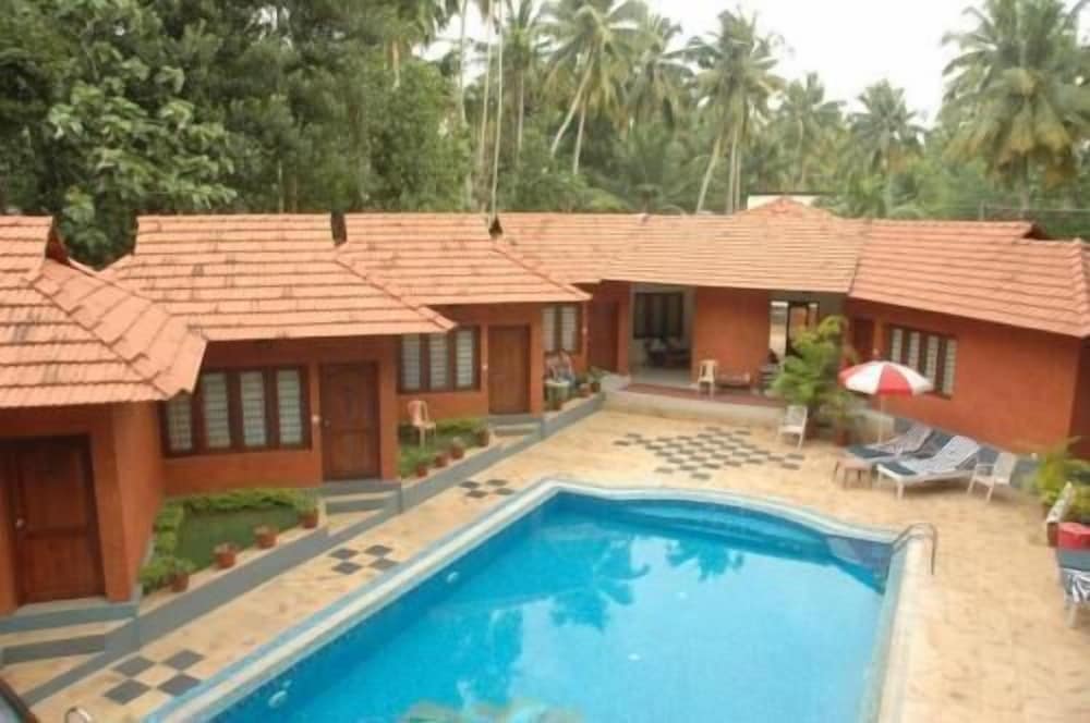 Deshadan Cliff And Beach Resort Varkala 43/50