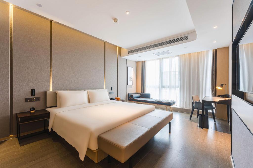 Jimu, Suite, King Bed