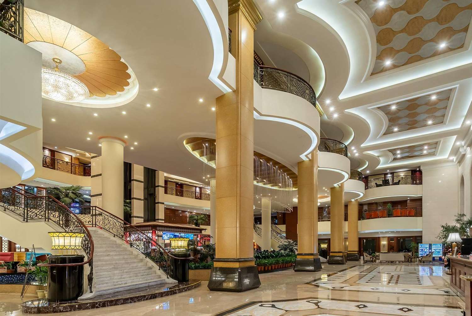 Wyndham Shanghai Hongqiao 5/21
