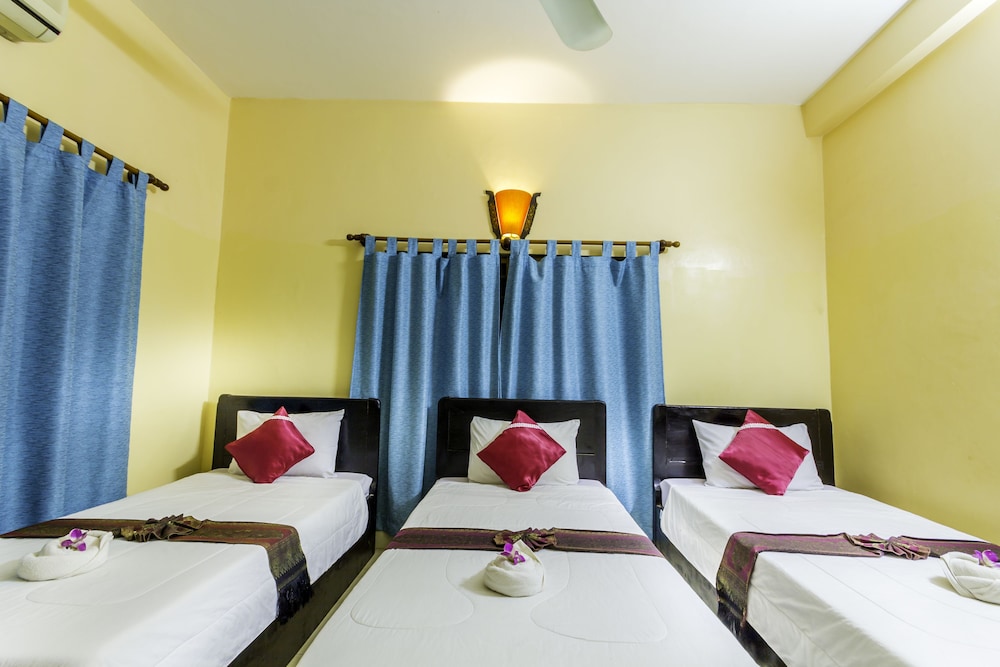 Bou Savy Guesthouse 45/68