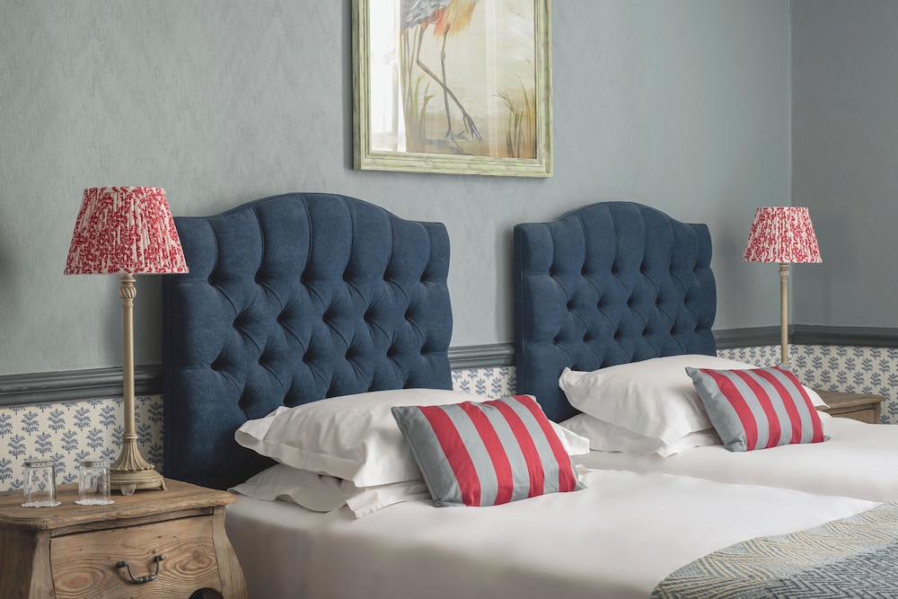 SUPERIOR, TWIN BEDS