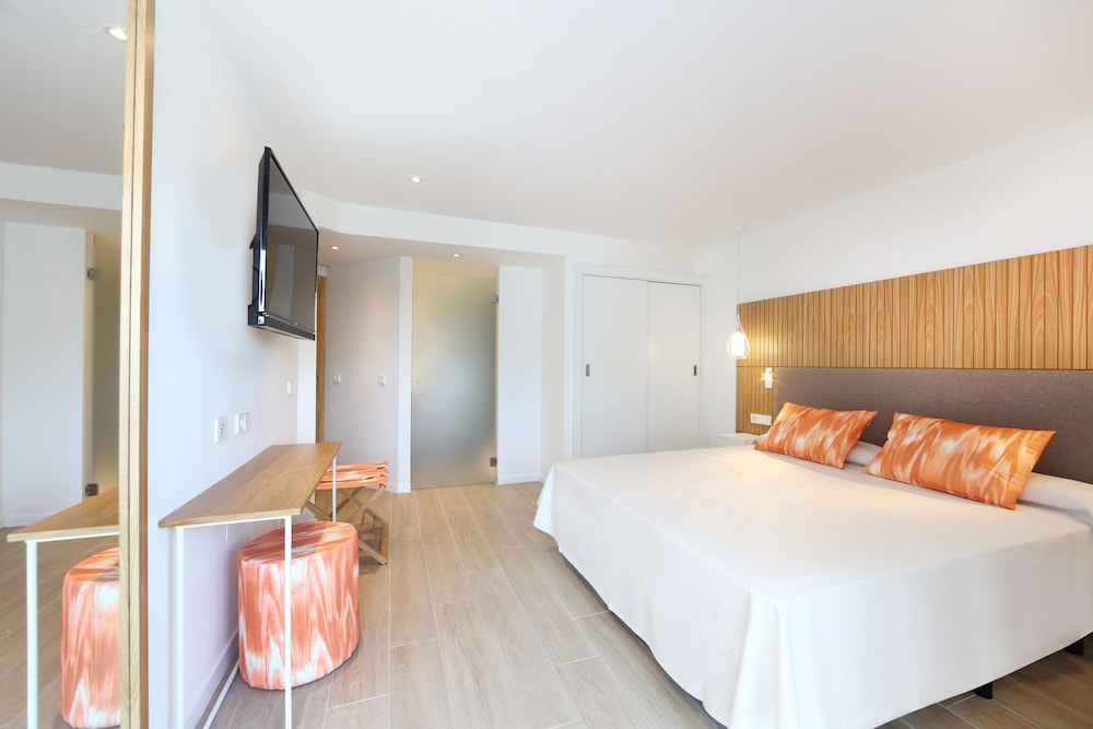 Iberostar Waves Playa de Muro 26/67