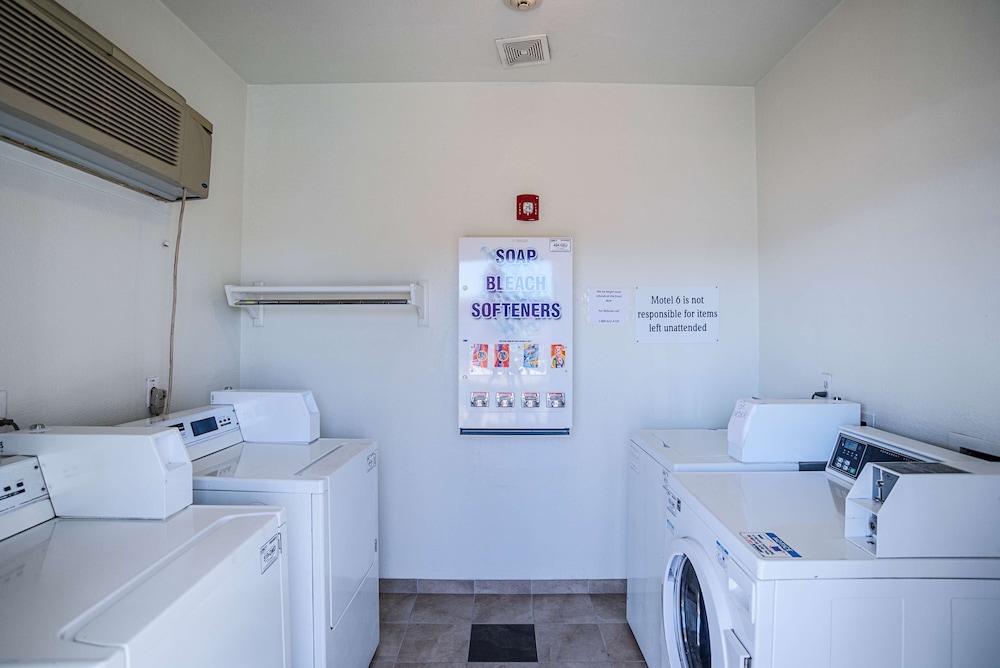 Motel6 Tucson, AZ - North 53/53