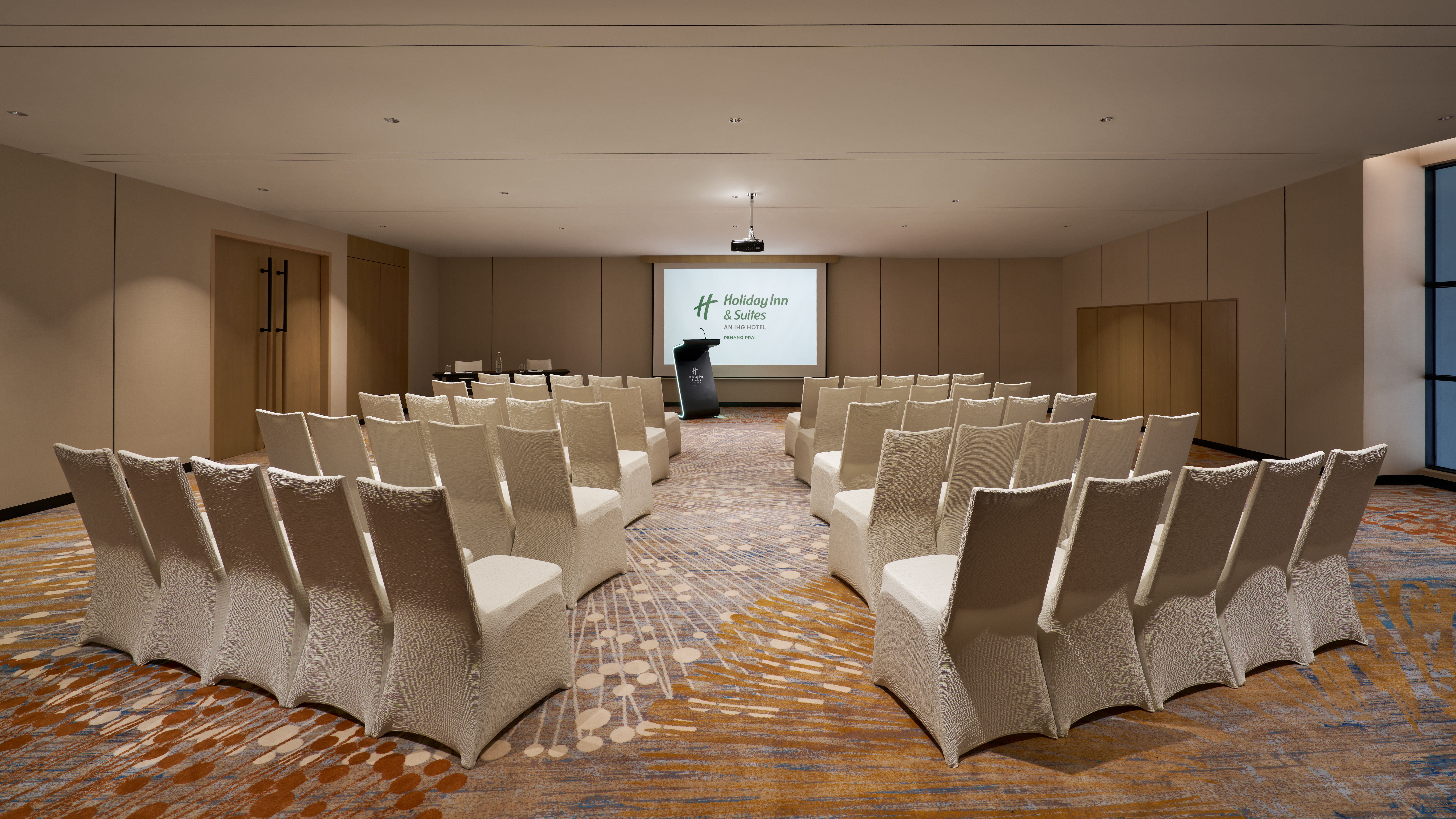 Holiday Inn & Suites PENANG PRAI 39/50