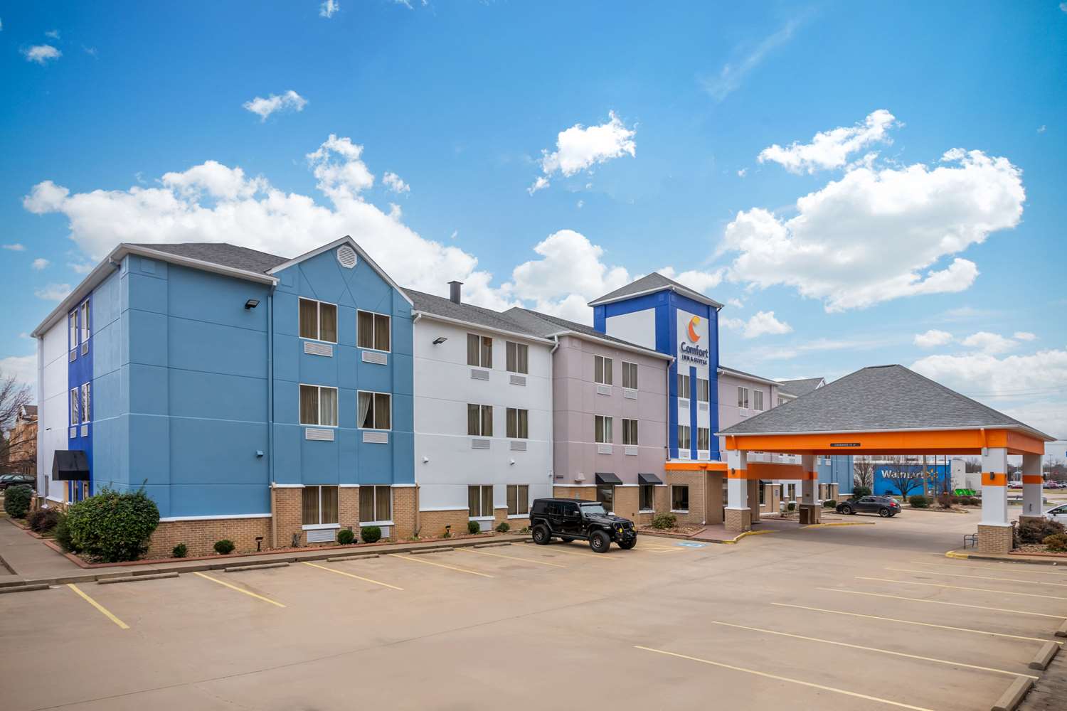 Comfort Inn & Suites Conway, AR 2/15
