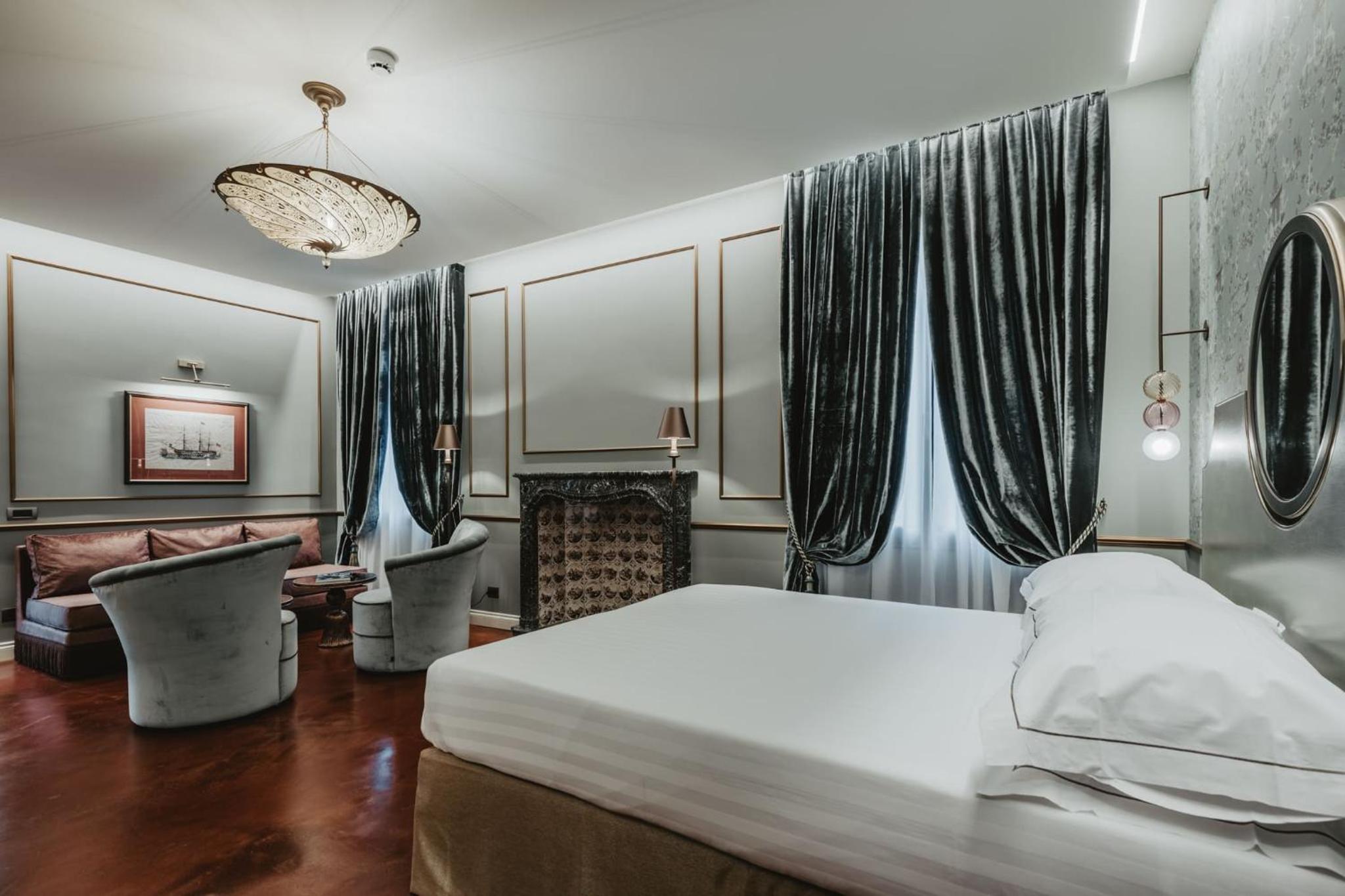 Lounge, Suite