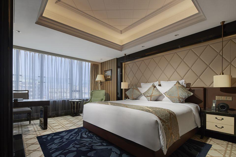 Classic, King Bed, Executive Level