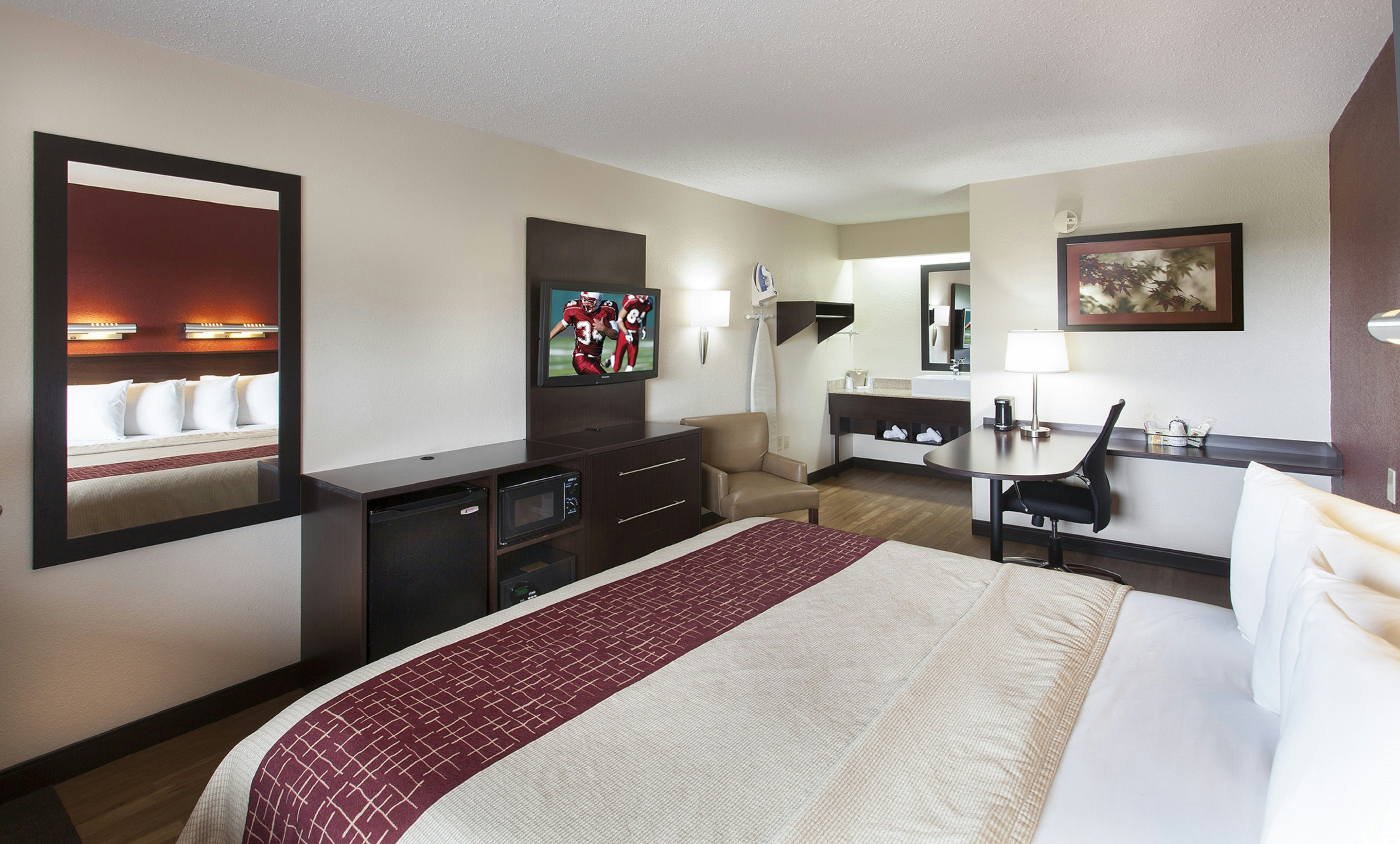 Non-Smoking Superior 1 King Bed, Micro-Fridge