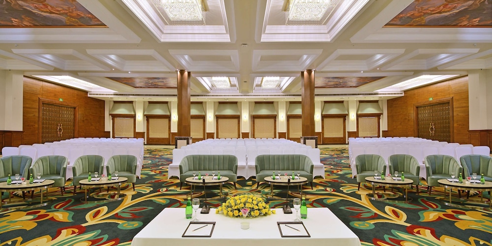 Radisson Chandigarh Zirakpur 55/64