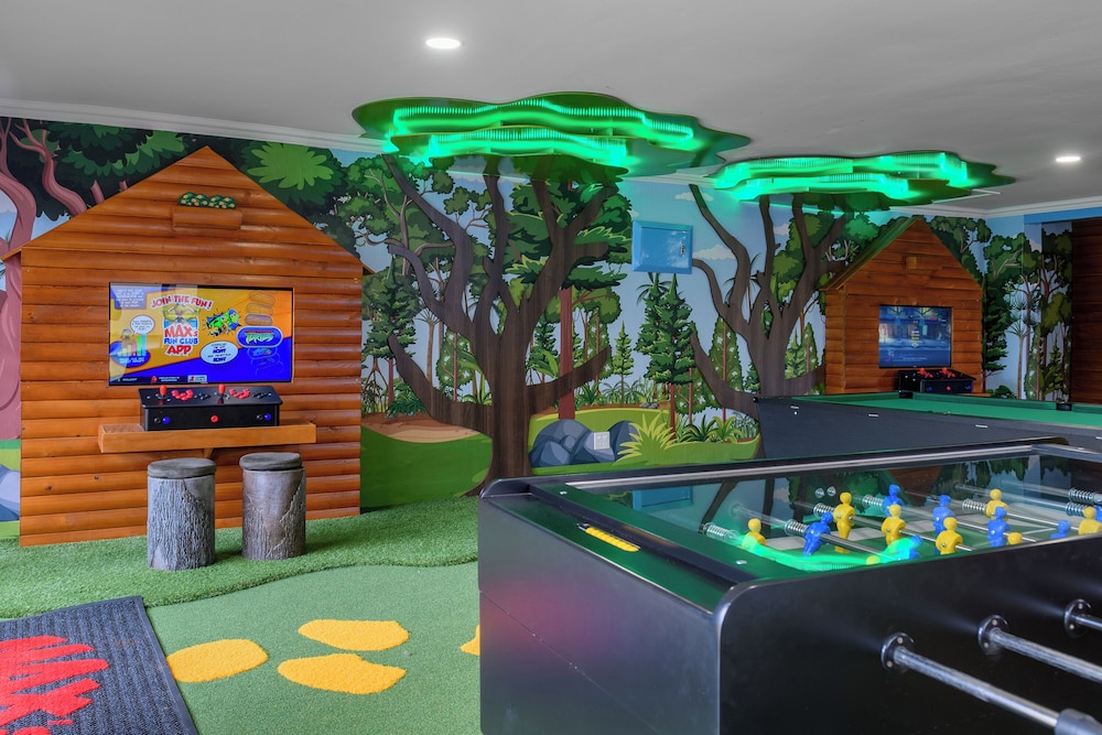 Cayley Mountain Resort 31/43