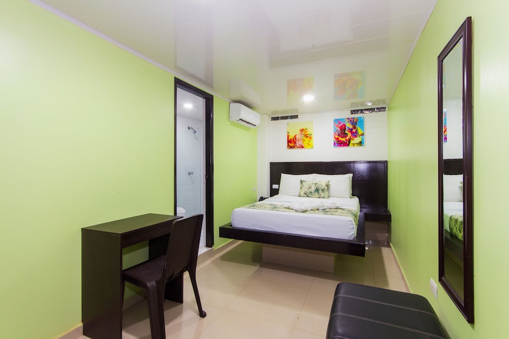 Hotel Marina Suites by GEH Suites 23/37