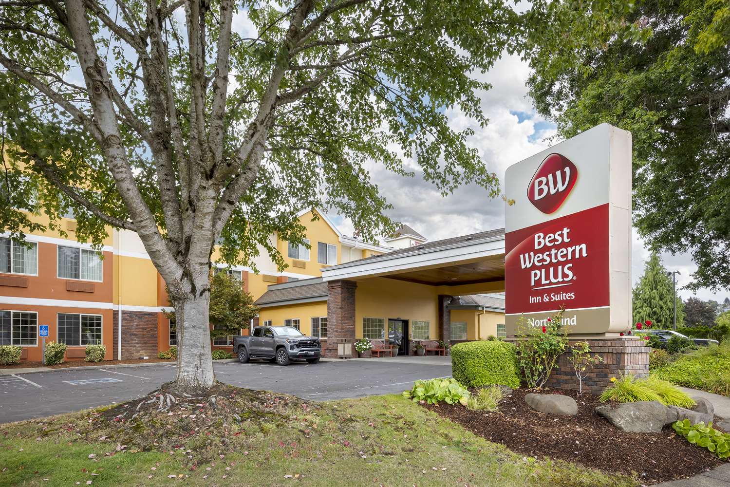 Best Western Plus Northwind Inn Suites 19/19