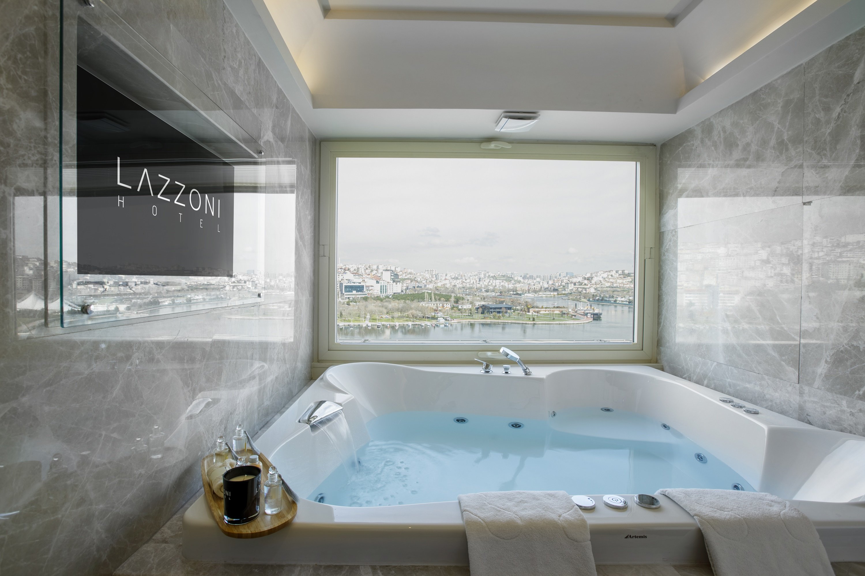 Lazzoni Hotel 32/62