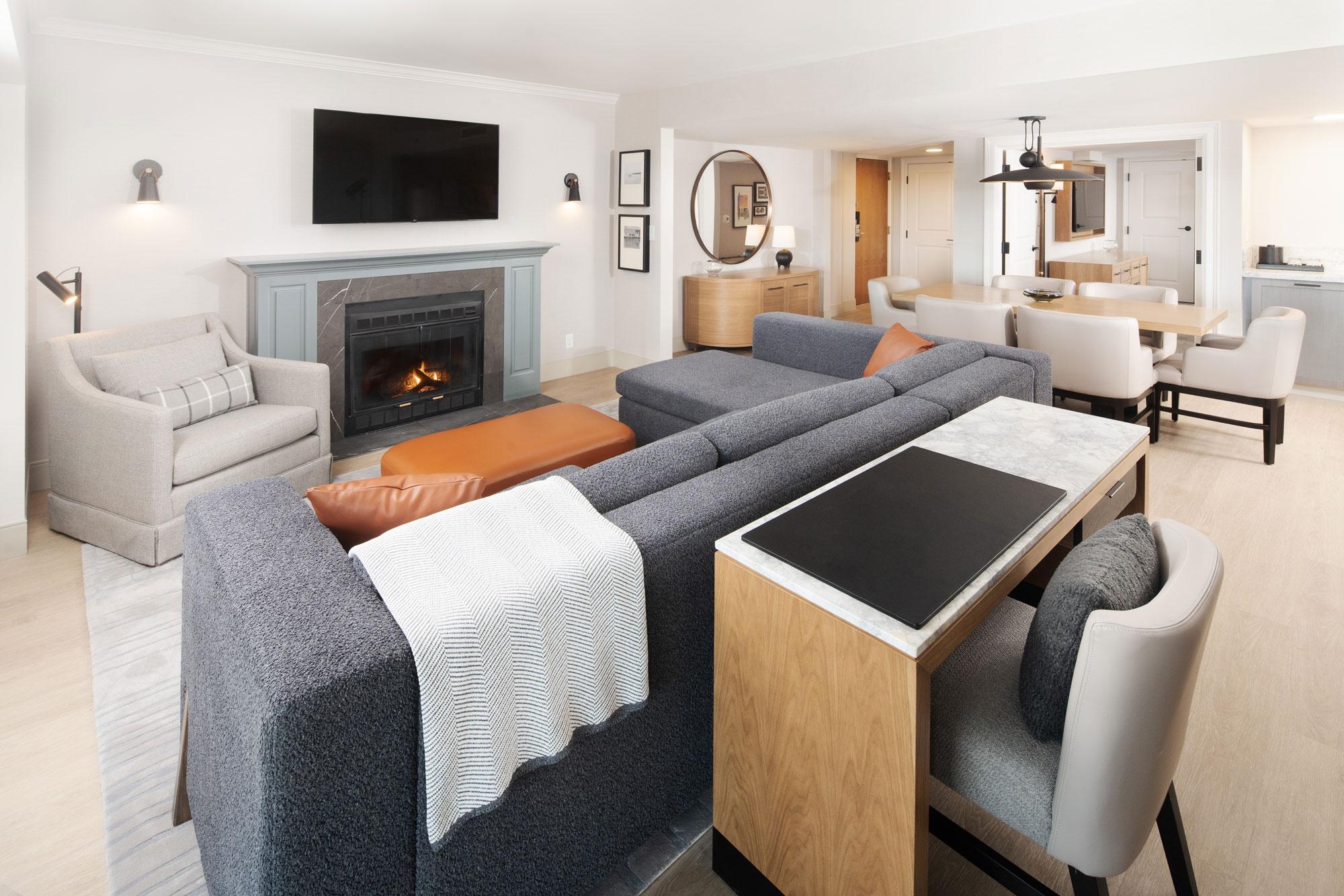 Executive, Suite