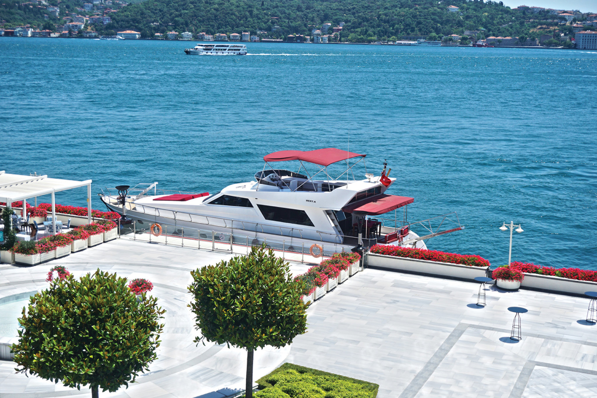Four Seasons Hotel Istanbul at the Bosphorus 70/80