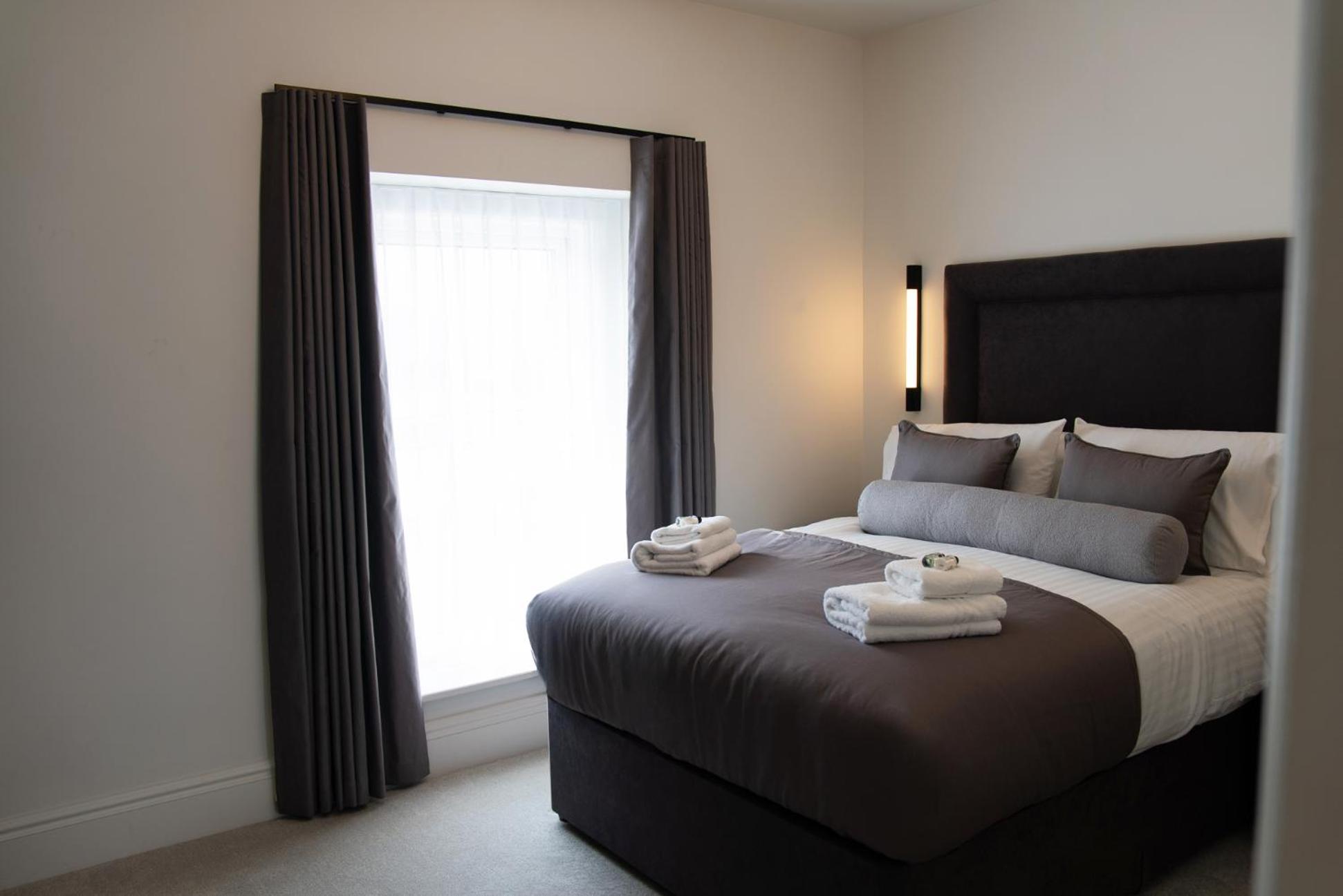 Room, Double Bed